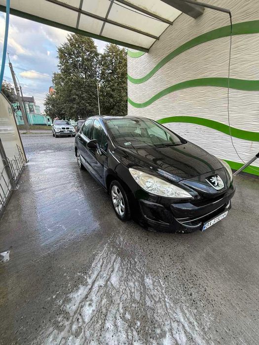 Автомобіль Пежо Peugeot 308, 2008 рік