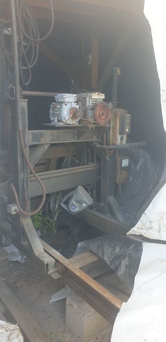 Ділянка 18,5 сот поруч з лісом, пилорама, госп.будівлі,с. Сінгури