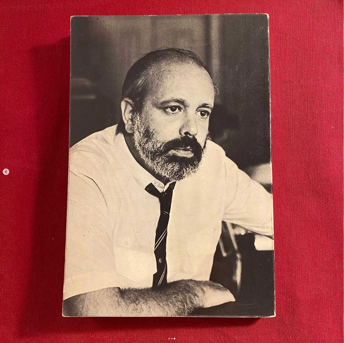 Café República Autor: Álvaro Guerra (portes incluídos)