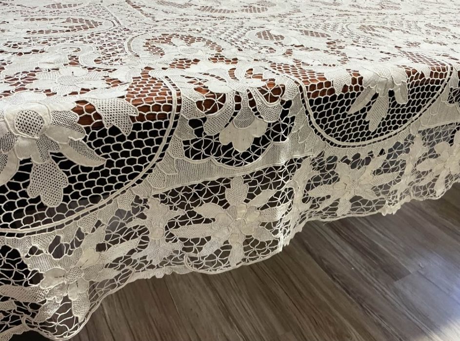 Toalha exclusiva de luxo bordada á mão Renda Veneziana de Burano,2,60x1,65-NOVA