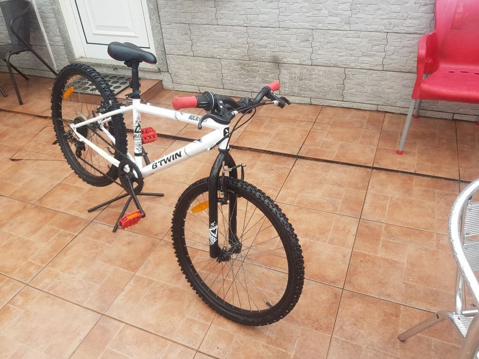 Bicicleta de adolescente roda 24impecável rockrider