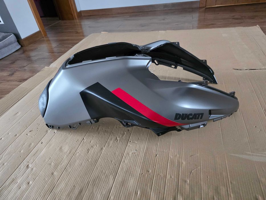 Nakładka na zbiornik paliwa bak Ducati Multistrada V4
