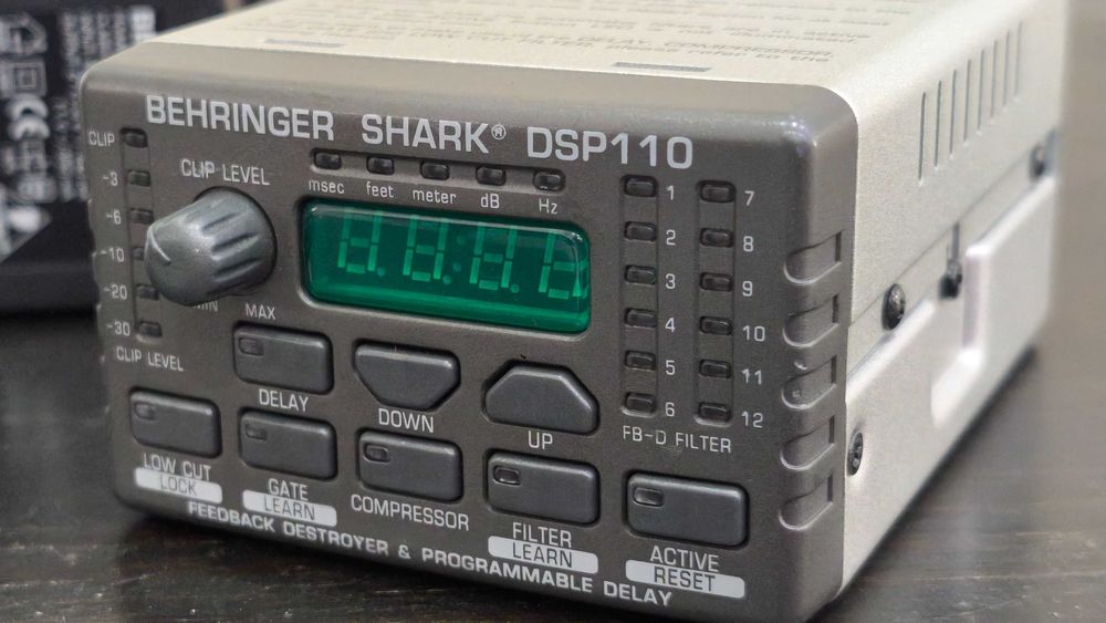 Processador de Sinal Behringer DSP-110