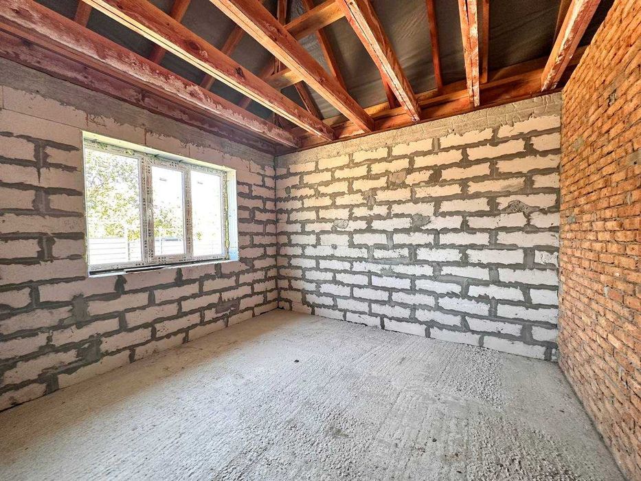 Продаж будинку в с.Шкарівка