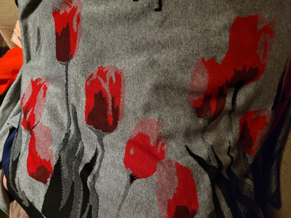 Wyprzedaż Piękna sukienka z tulipanami