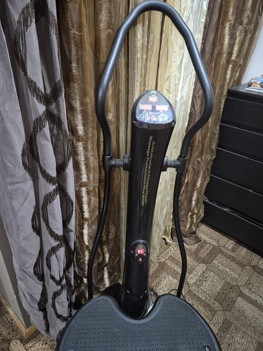 Plataforma vibratória.Aristokratisch Fitness Power Massage Professional Plus 2200