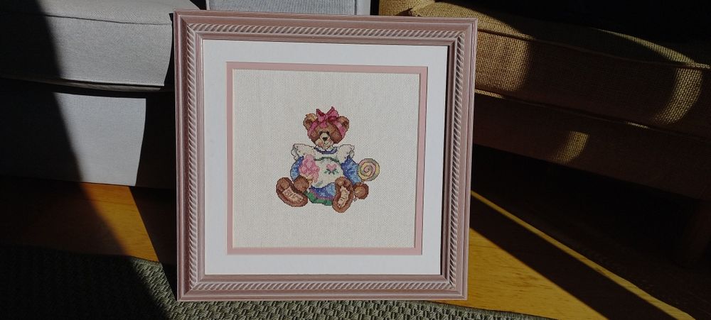 Quadro bordado ursinho