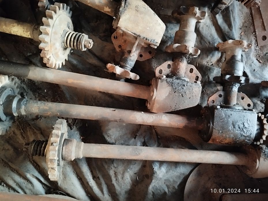 Продам редуктори