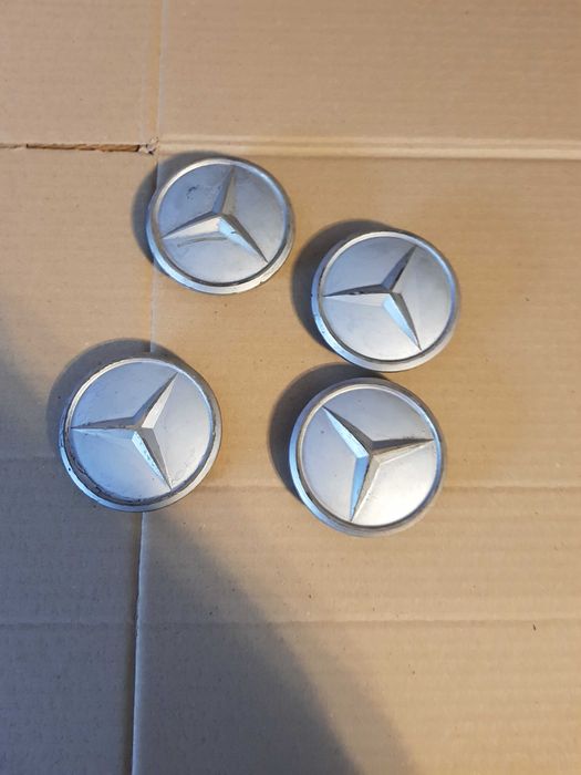 Dekielki felg barok mercedes R107 4 szt oryg.