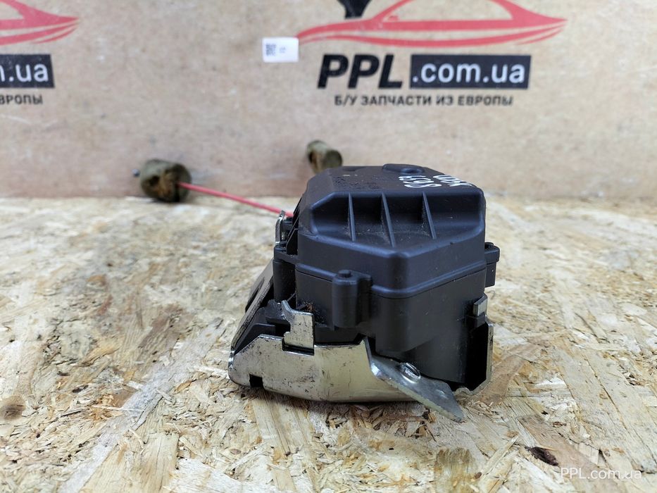 Mercedes E W211 2003-2009 замок крышки багажника 10 PIN A2117400036