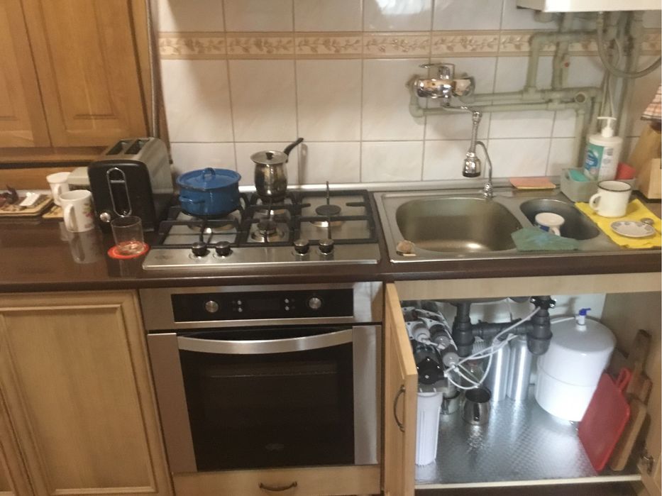 Продам будинок з меблями , городом і садочком