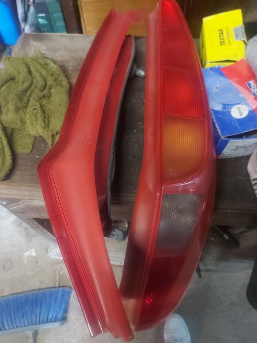 Faróis fiat punto