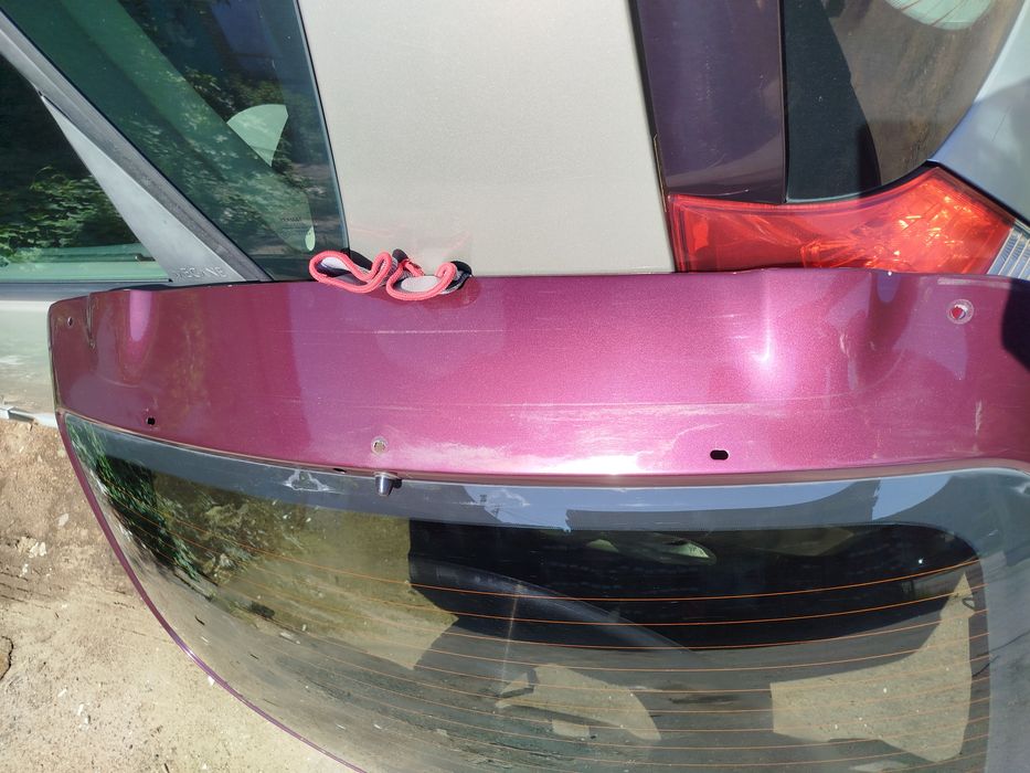 Кришка багажника Mazda 3 BK