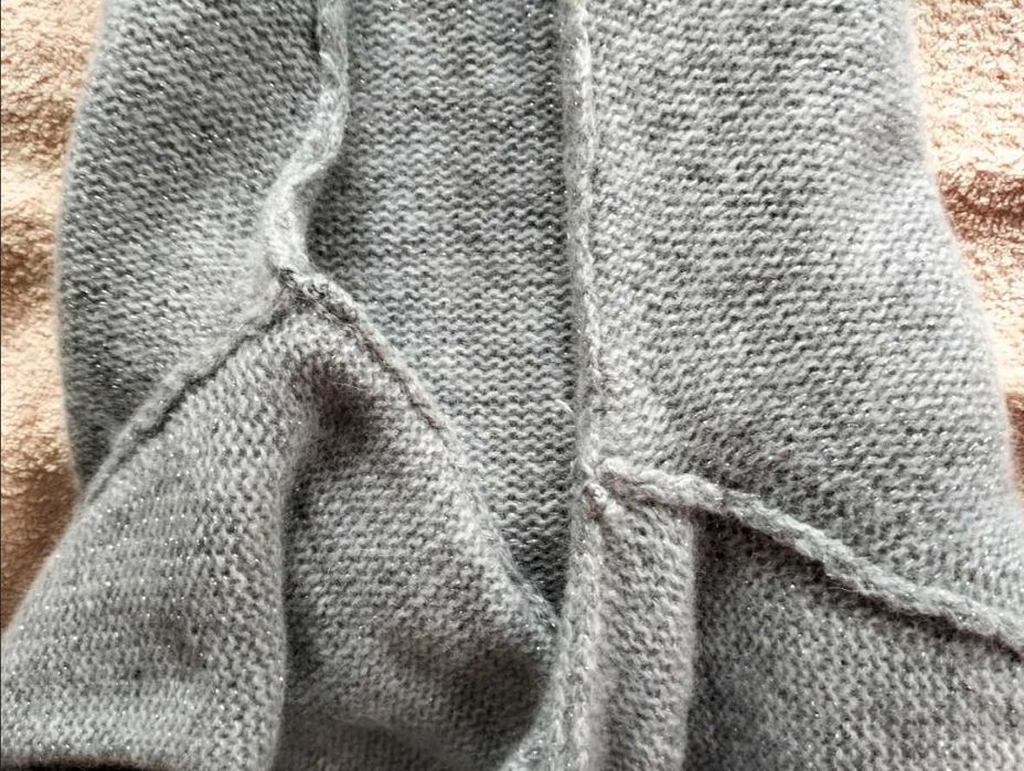 Sweter golf TU 36/S miękki 62% lamswool  szary + srebrna nić 3%