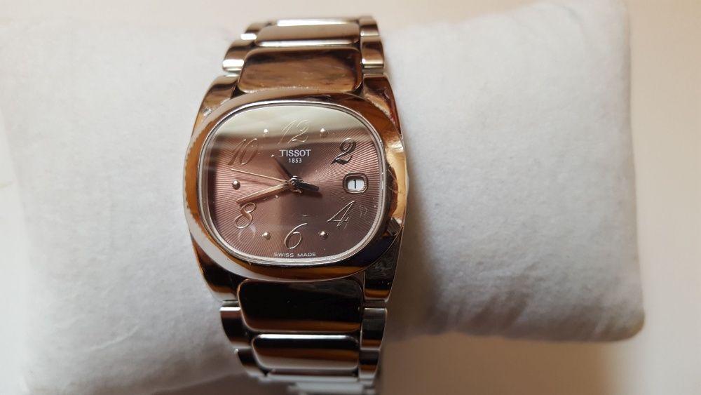 Zegarek na rękę z bransoletką Tissot