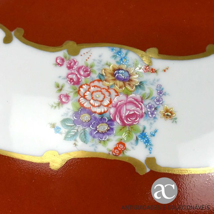 Pote com tampa em porcelana Artibus