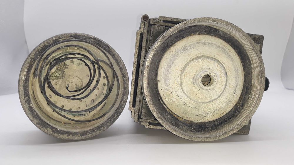 Antiga lanterna militar