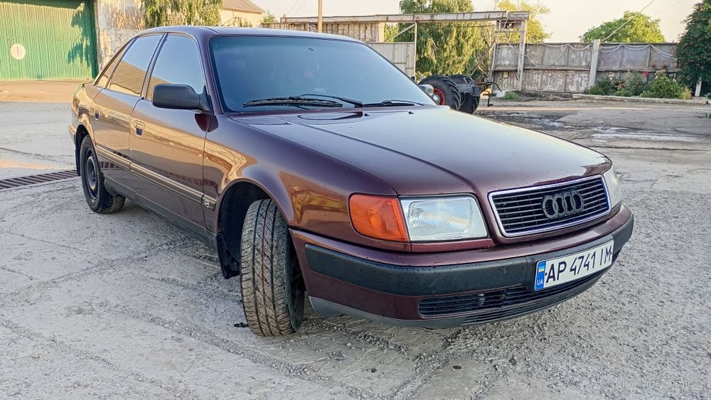 Audi 100 1992 VIN WAUZZZ4AZNN108334 фото оголошення 4 з 16
