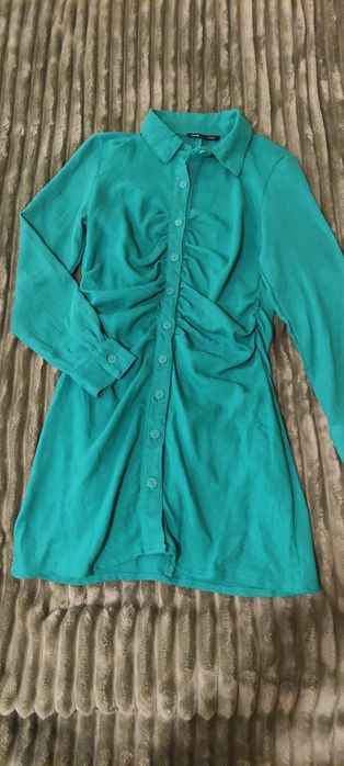 Нова ізумрудна сукня