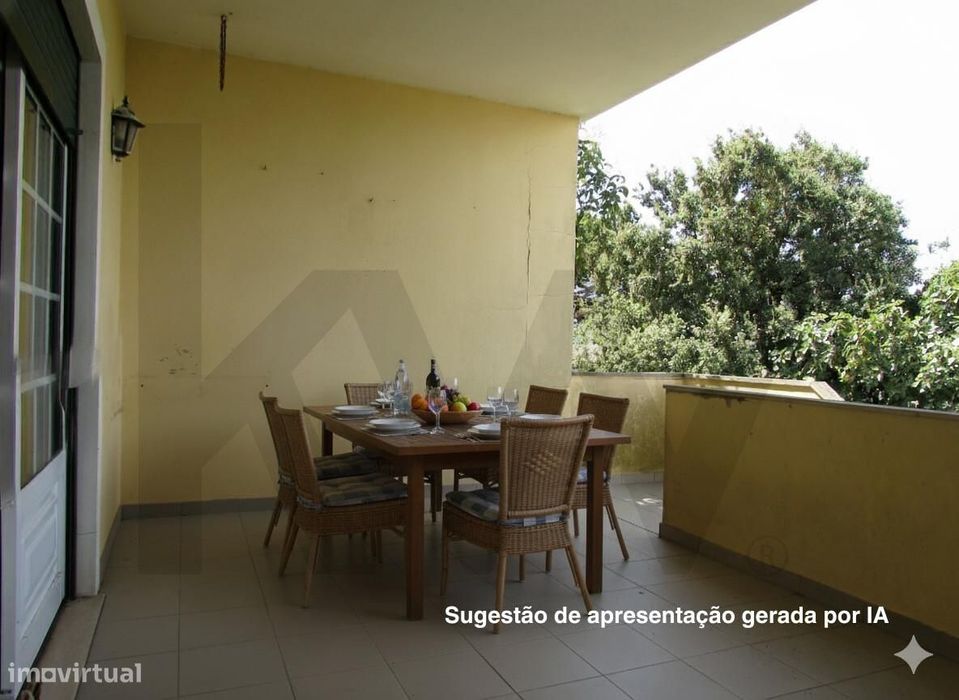 Moradia T3 em Vidais: O seu Refúgio a Dois Passos de Tudo