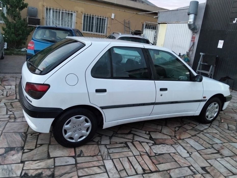 Vende se peugeot 306