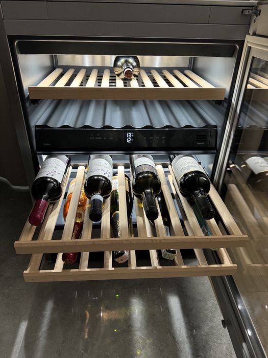 Liebherr WTes 1672 Шафа для вина Стан ідеальний
