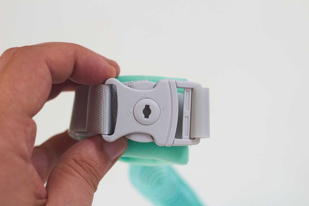 Pulseira de seguranca infantil