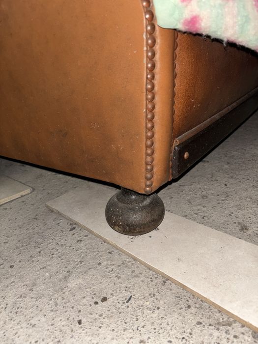 Sofá em pele de 3 lugares