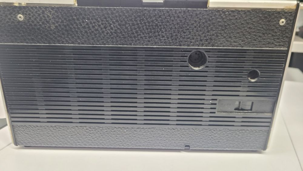 Радіо приймач Grundig ELite-Boy 600