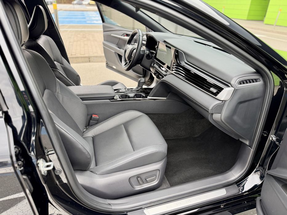 Toyota Camry Prestige Official 2024