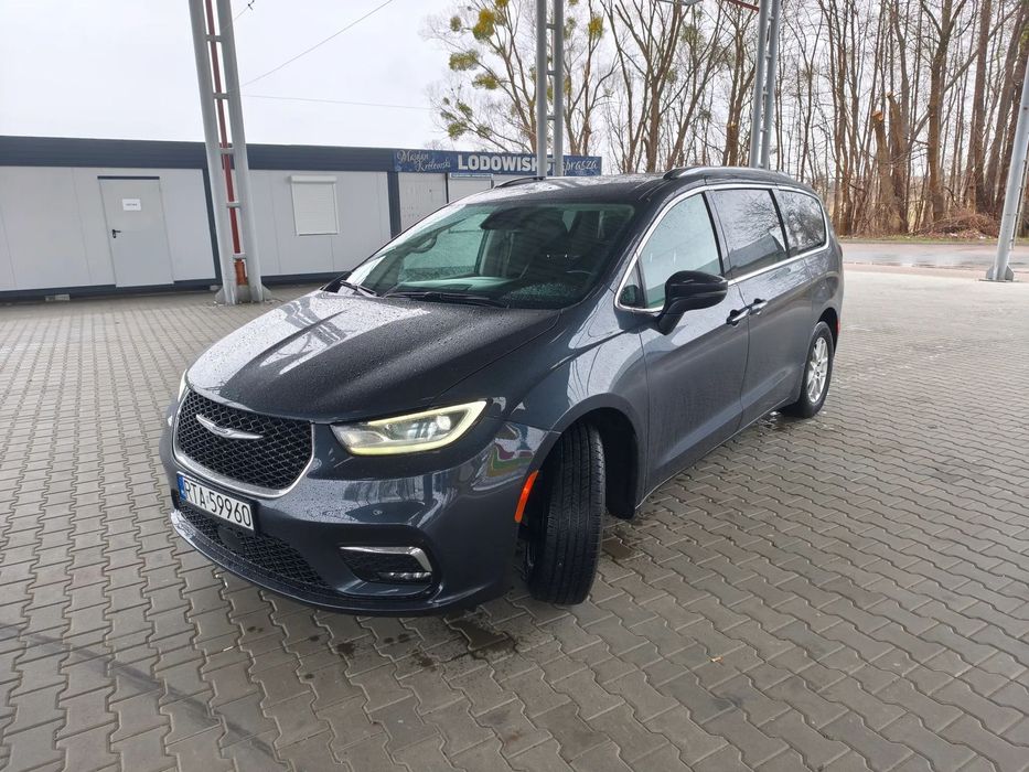 Chrysler Pacifica 3.6 V6 • 2021 • Automat • 120 000 km • Touring L • LIFT