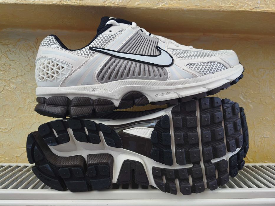 ОРИГІНАЛ 100%!!Кросівки Nike Air Zoom Vomero 5 FJ2028-001