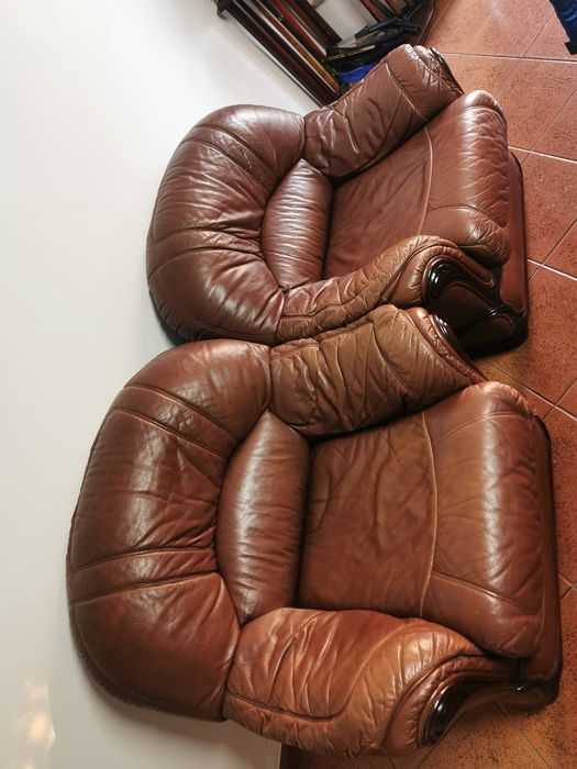 Conjunto Sofás em pele