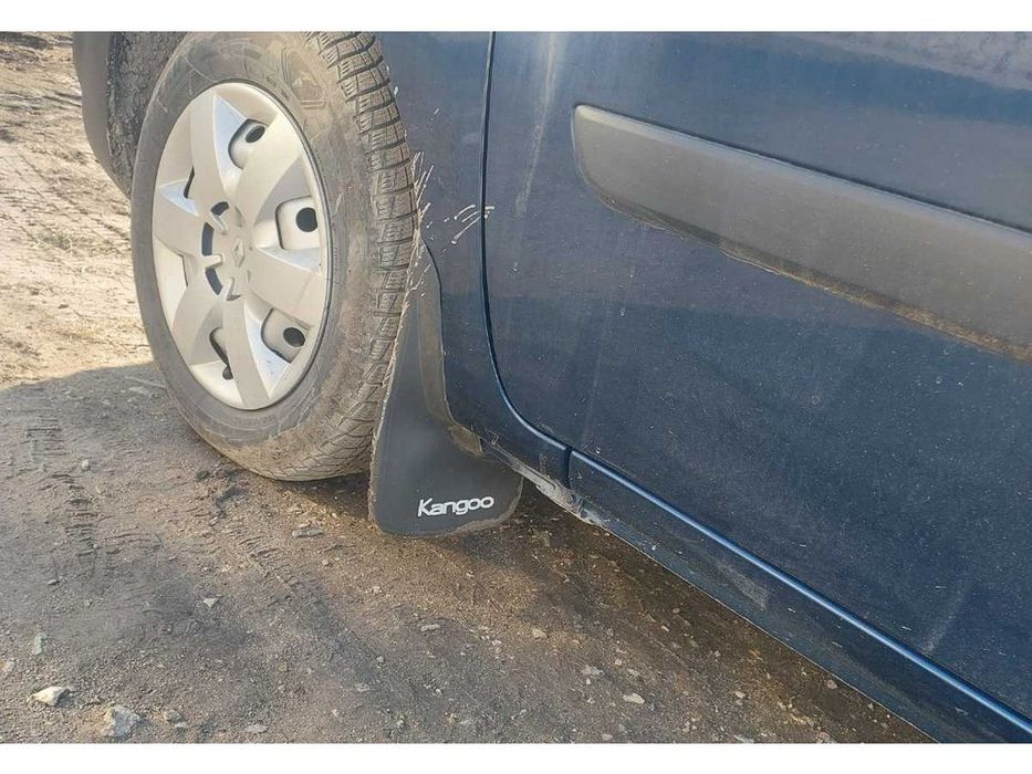 Renault Kangoo 2008+ Передні бризковики Туреччина