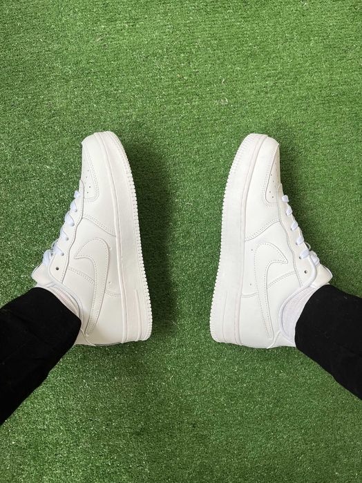 НОВЫЕ! Кроссовки Nike Air Force 1 White, белые, мужские, 42, 43, 44, 45, 46, натуральная кожа, весна, лето, осень, повседневные.