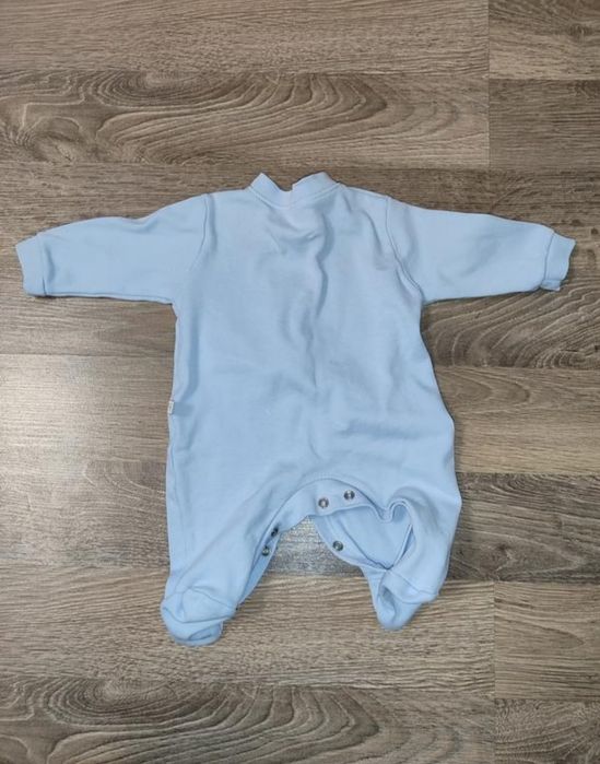 Чоловічок з метеликом