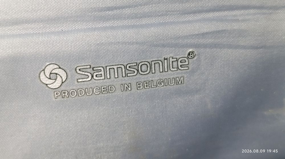 Твердий чемодан відомого бренду Samsonite, привезений з Німеччини