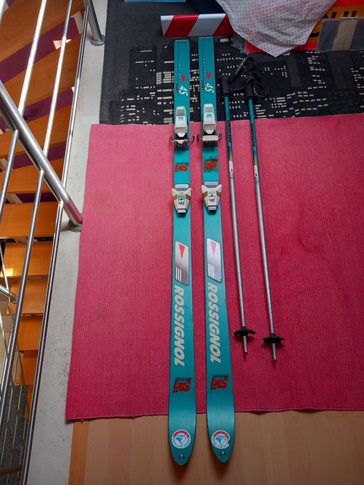 Ski Rossignol 9000 racing finish