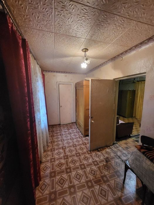 Продам двухкомнатную квартиру. Y.A.