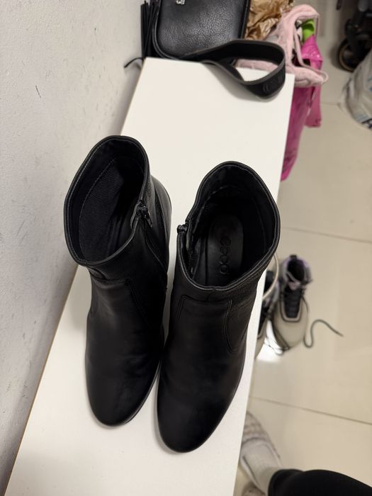 skorzane zimowe ocieplane botki Ecco 40 rozmiar