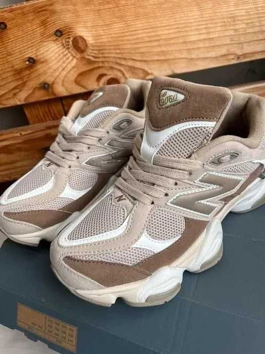 New Balance 9060 Sneakers R.43
