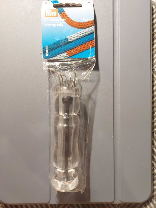 Куколка для вязания шнуров для плетіння шнура