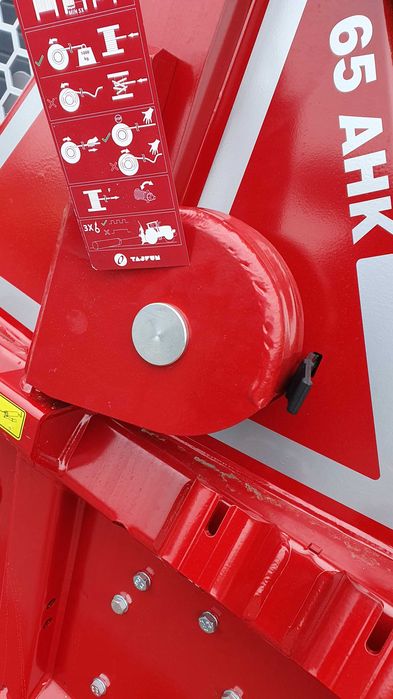 Wyciągarka leśna Tajfun 6,5 T-EGV 65 AHK SG - Radio - Krpan Uniforest