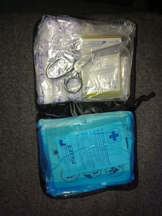 Оригинальная автомобильная аптечка Ауди Audi (производитель Kalff)