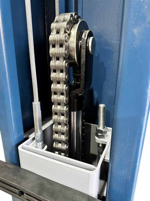 Podnośnik samochodowy dwukolumnowy 4,2T BUSY 1475mm PROMOCJA