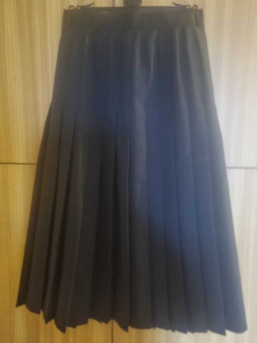 Spódnica czarna plisowana