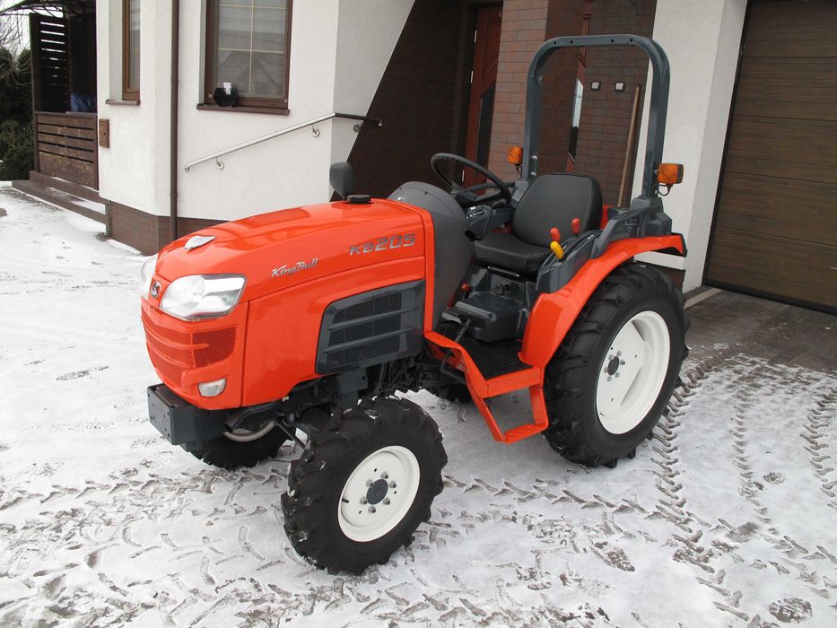 Mini Traktorek Kubota KB20 4X4 20KM Wspomaganie Rewers Mały Ogrodniczy
