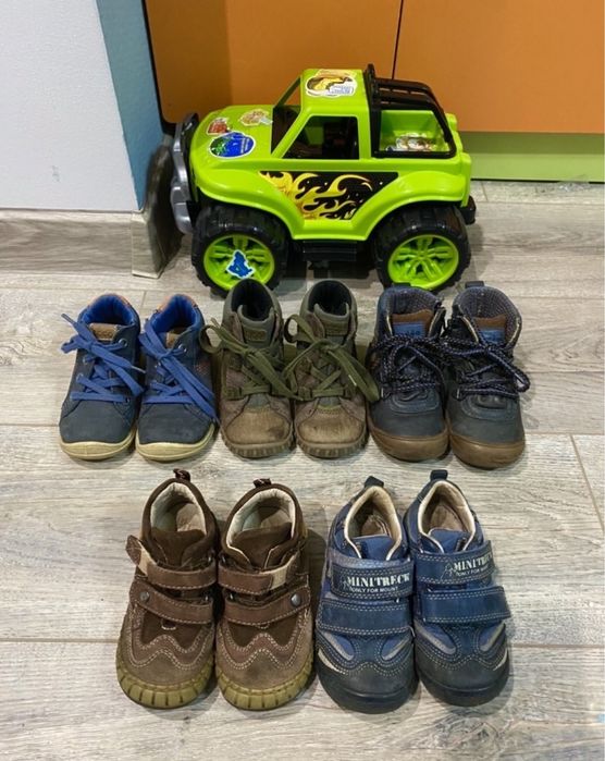 Взуття дияче 22 та 21 розмір єврозима осінь  Ecco Geox Adidas  zara