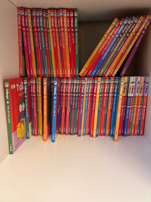 Koreańskie książki dla dzieci „Życie Chupi” – 66 tomów (z 71).