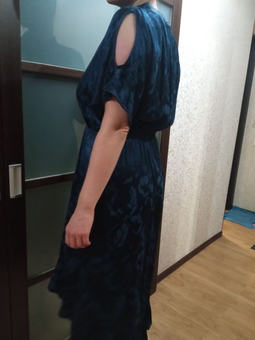 Неймовірна святкова сукня MbyM р 48-50 нова